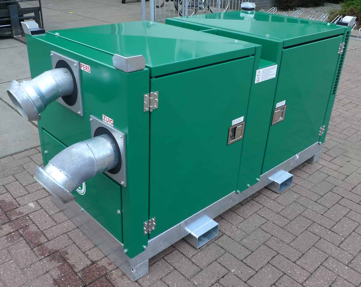 GEHO ZD600 ZD900 zuigerpomp voor bronbemaling in open frame GEHO ZD600 ZD900 zuigerpomp bronbemalingspomp geluiddempende omkasting geluidskast geluidsarm compact plunjer pomp plunjerpomp plunjerpompen